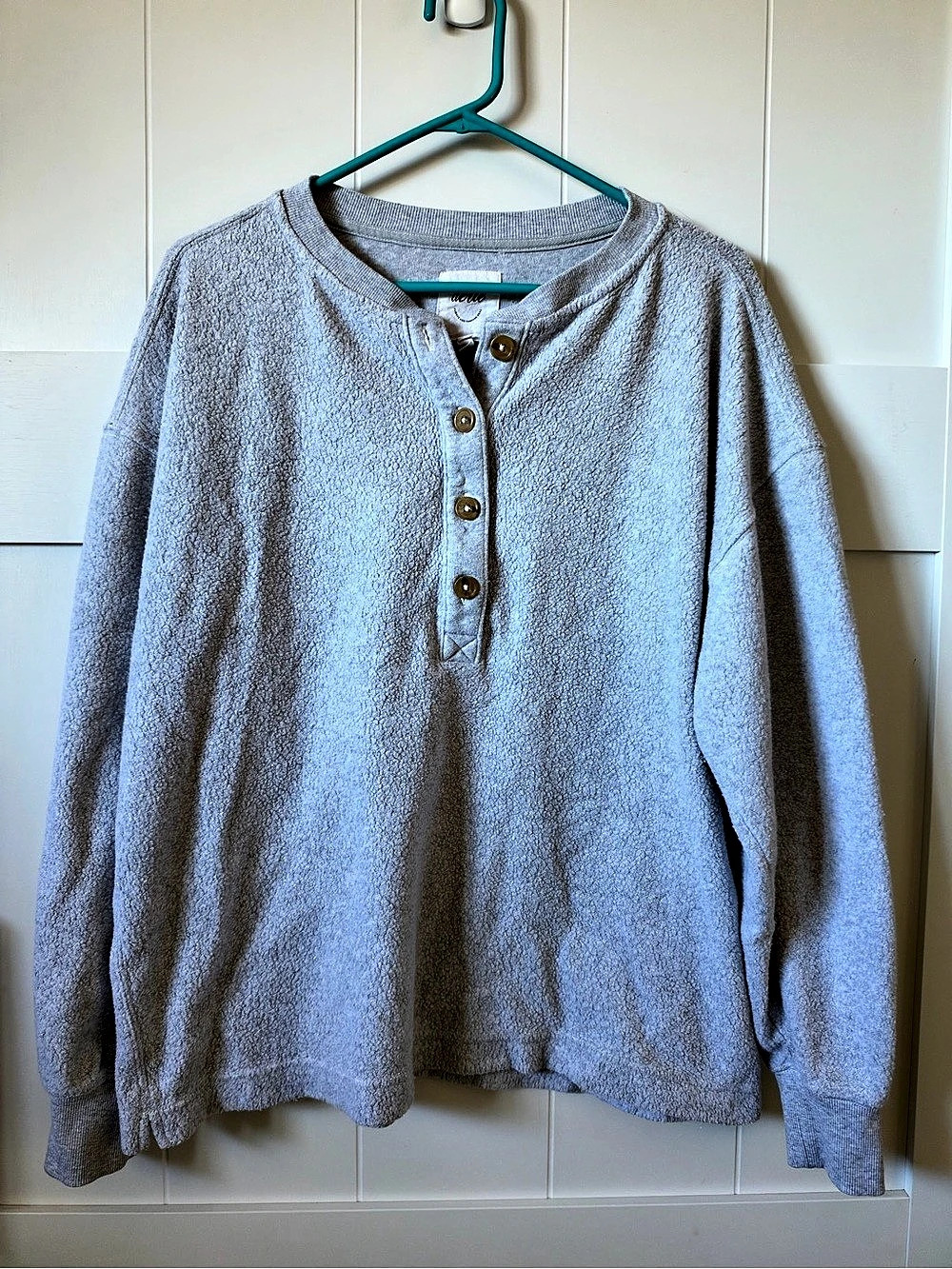 Aerie Gray Fleece Henley Size Medium Like New